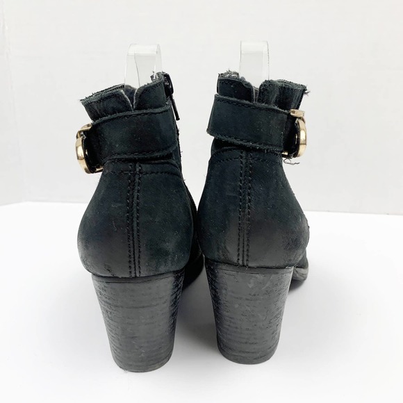 Aerosoles Black Suede Ankle Booties SZ 7.5 Buckle - Picture 3 of 6